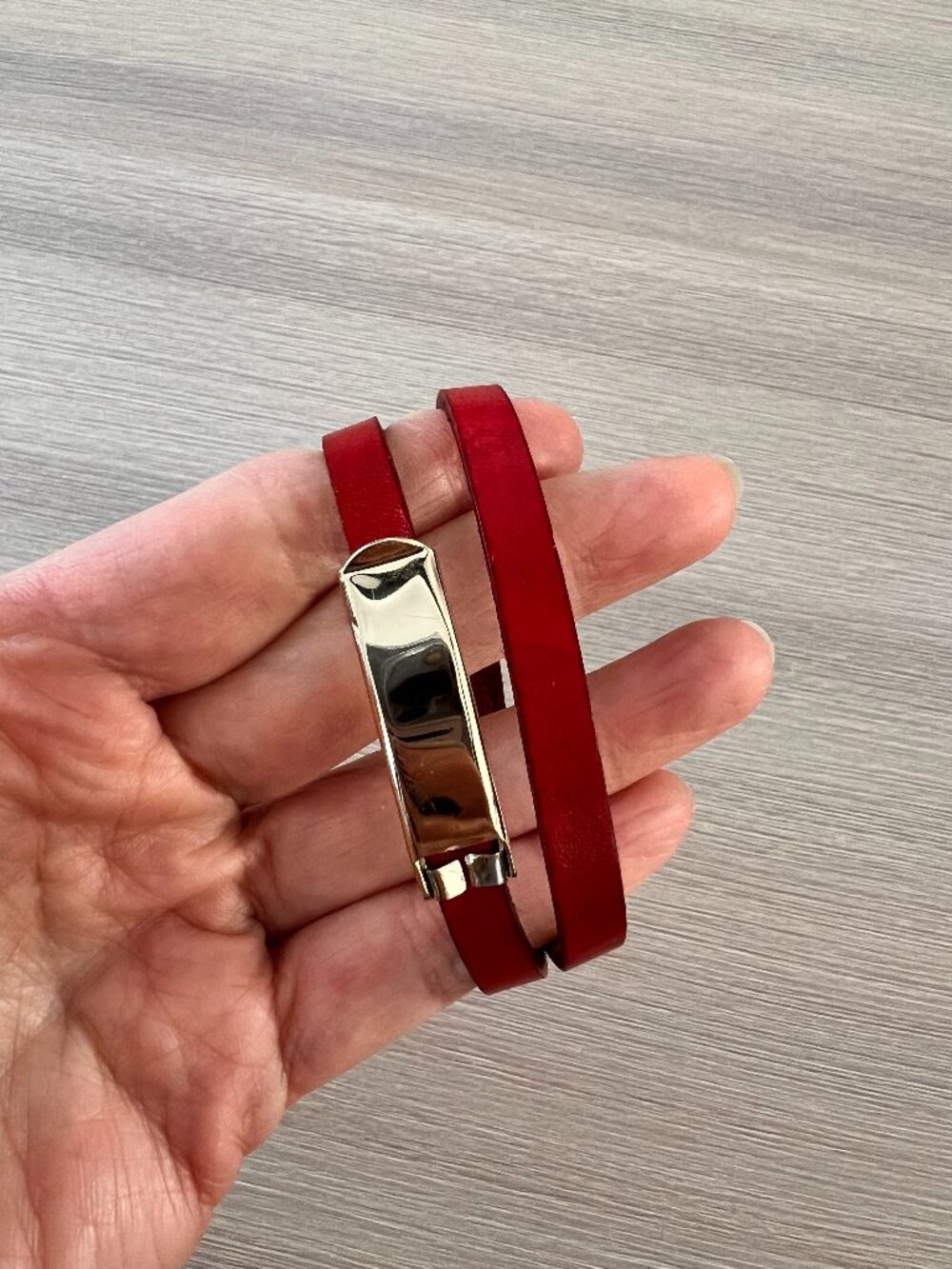 Excellent Condition Rouge Genuine Leather Wrap Bracelet With Gold Hardwear
